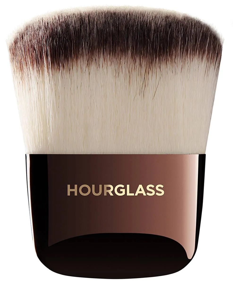 hourglass-ambient-powder-brush-1